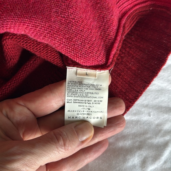 Marc Jacobs red sweater with intentional factory distressing men’s large slim - Picture 3 of 6